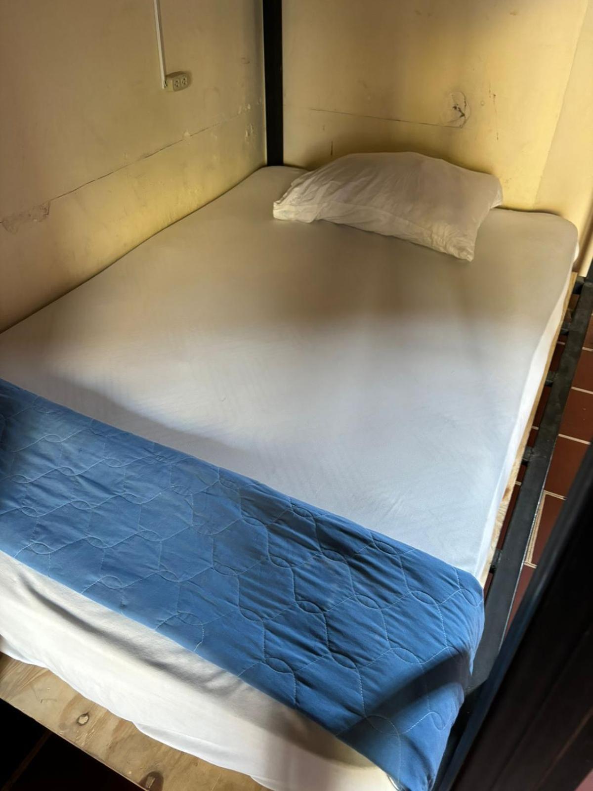 Volko Party Hostel Antigua Ngoại thất bức ảnh