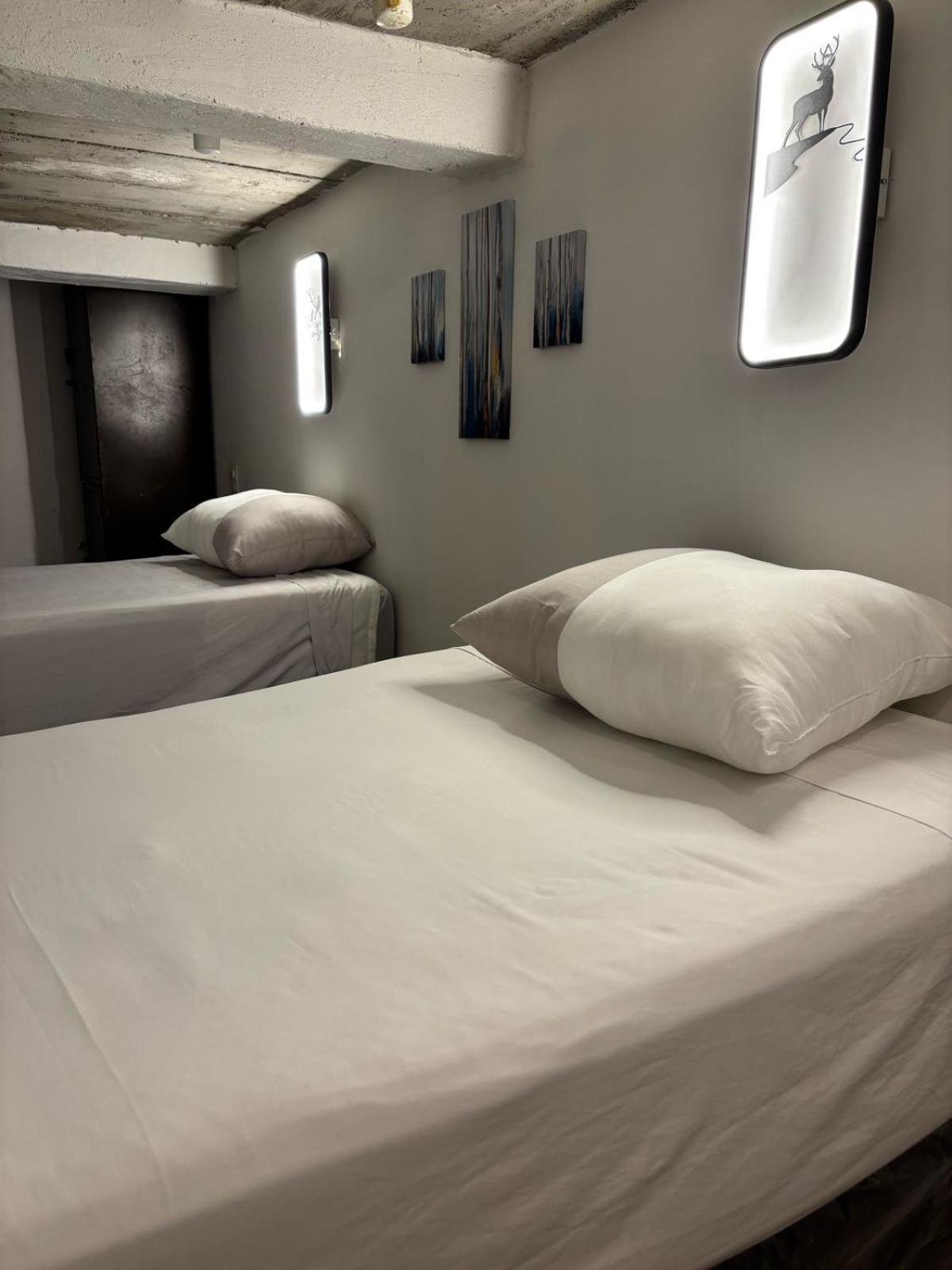 Volko Party Hostel Antigua Phòng bức ảnh