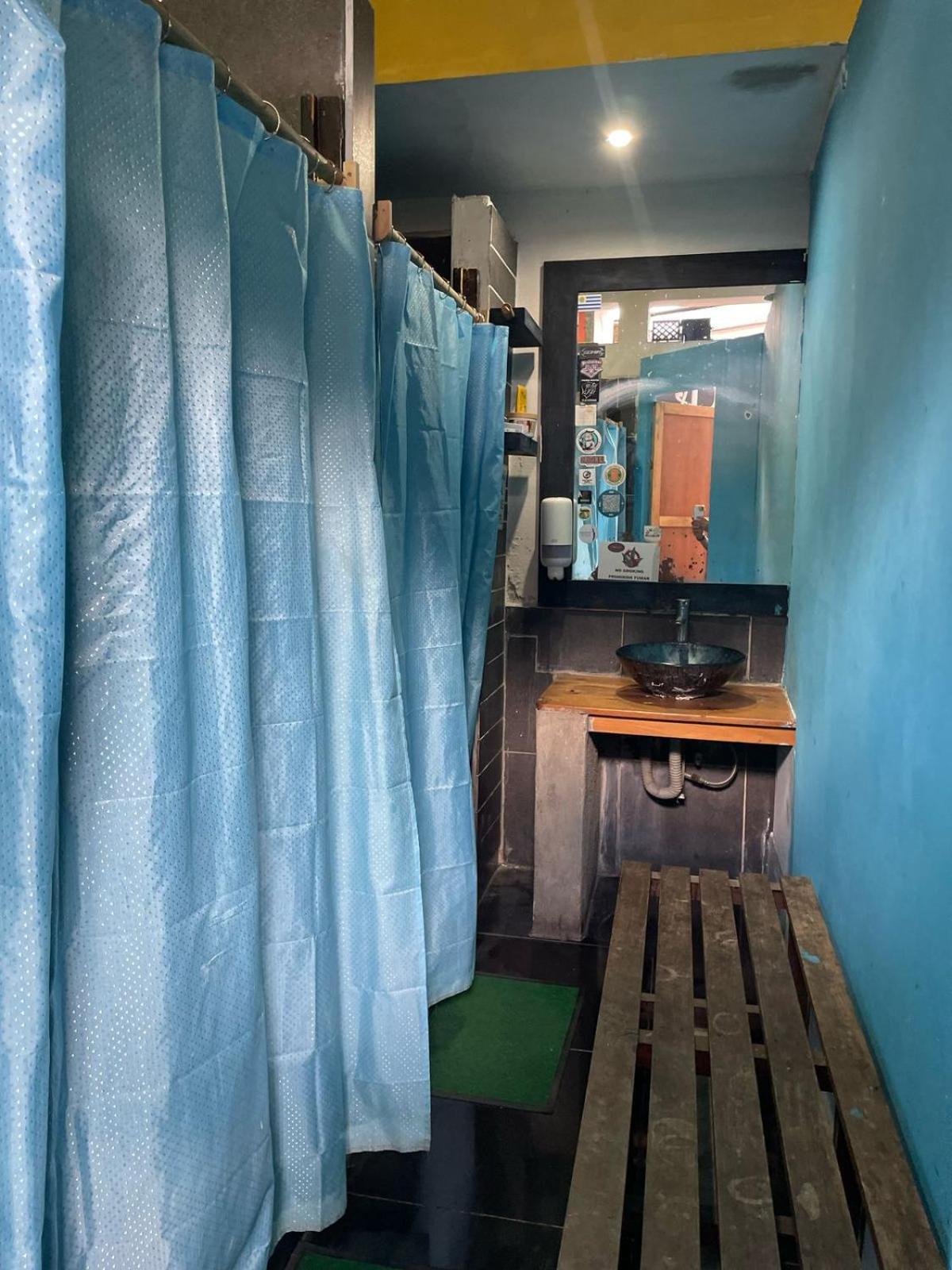 Volko Party Hostel Antigua Phòng bức ảnh