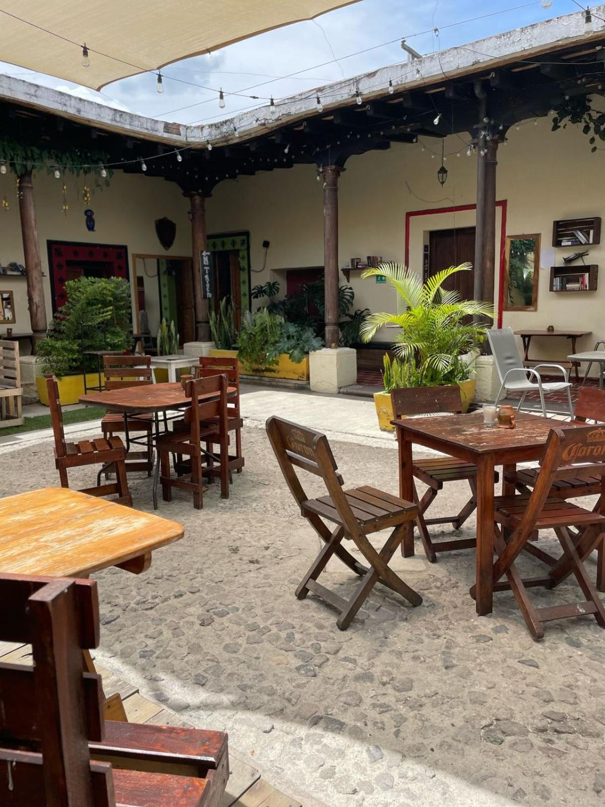 Volko Party Hostel Antigua Ngoại thất bức ảnh