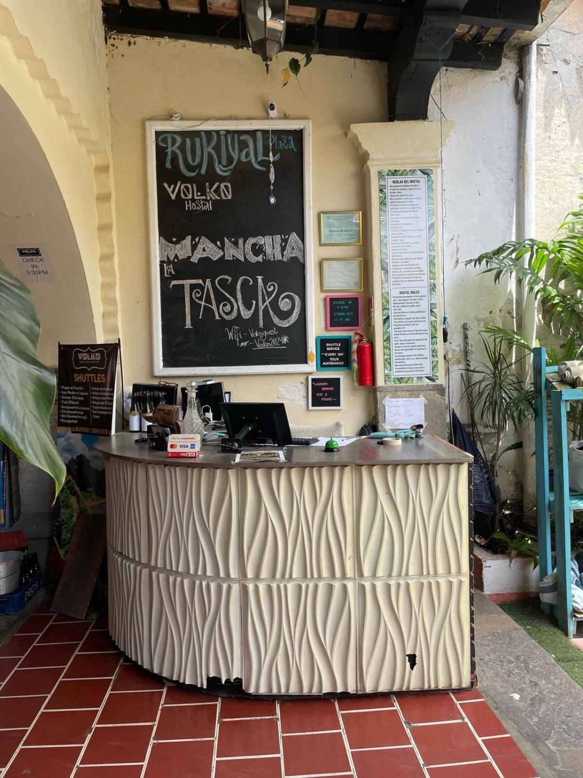 Volko Party Hostel Antigua Ngoại thất bức ảnh