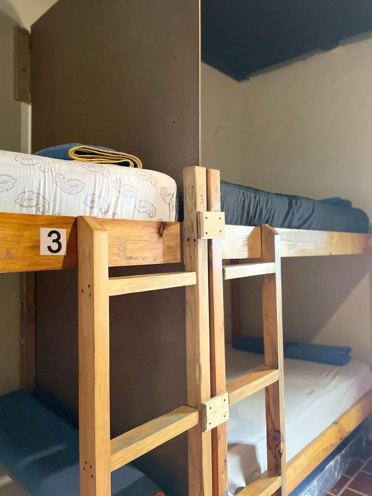 Volko Party Hostel Antigua Ngoại thất bức ảnh